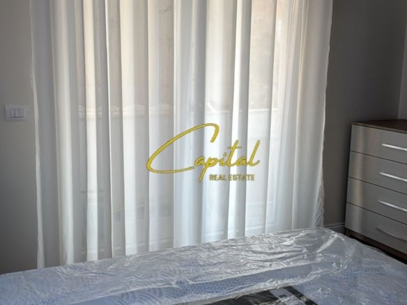 APARTAMENT ME QERA 1+1 ISH STACIONI TRENIT 65.000 LEKE