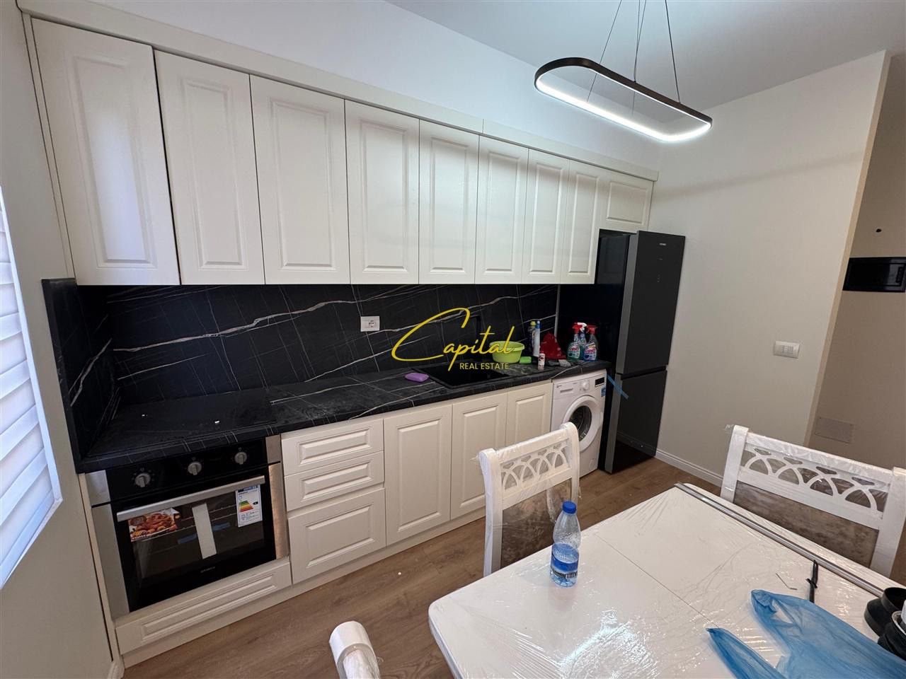 APARTAMENT ME QERA 1+1 ISH STACIONI TRENIT 65.000 LEKE