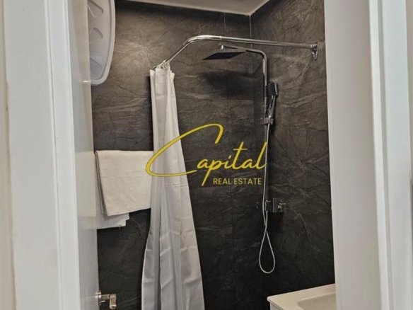 APARTAMENT ME QERA 1+1 RRUGA FORTUZI 700 EURO