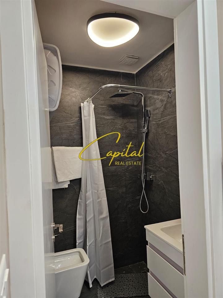 APARTAMENT ME QERA 1+1 RRUGA FORTUZI 700 EURO