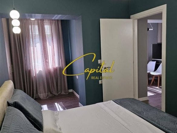 APARTAMENT ME QERA 1+1 RRUGA FORTUZI 700 EURO