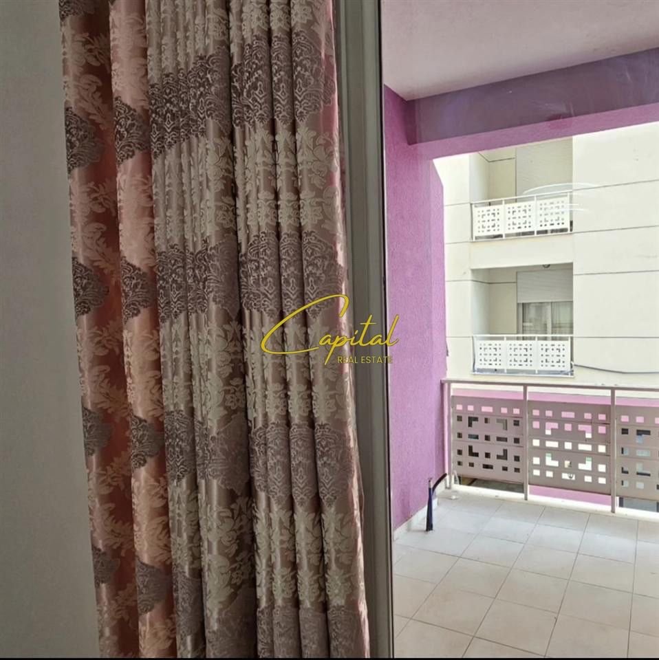APARTAMENT ME QERA 1+1 KOPSHTI BOTANIK 500 EURO