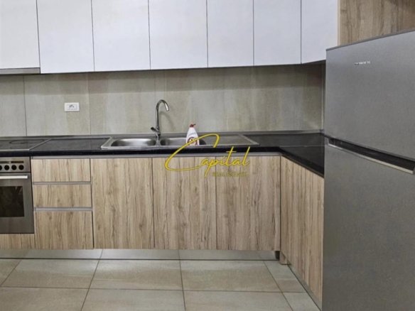 APARTAMENT ME QERA 1+1 KOPSHTI BOTANIK 500 EURO