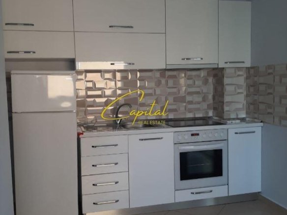 ZYRE ME QERA 95 M2 QENDER 800 EURO