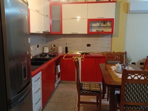 APARTAMENT ME QERA 2+1 VILAT GJERMANE 60.000 LEKE