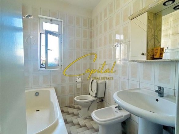 SHITE APARTAMENT 2+1 ISH TREGU ELEKTRIK 150.000 EURO