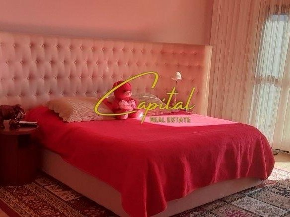 APARTAMENT ME QERA 2+1 FRESKU 600 EURO