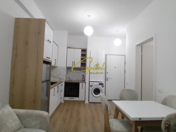 APARTAMENT ME QERA 1+1 ALI DEMI 450 EURO