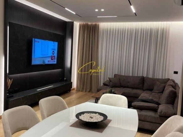 APARTAMENT ME QERA 2+1 ASTIR 700 EURO