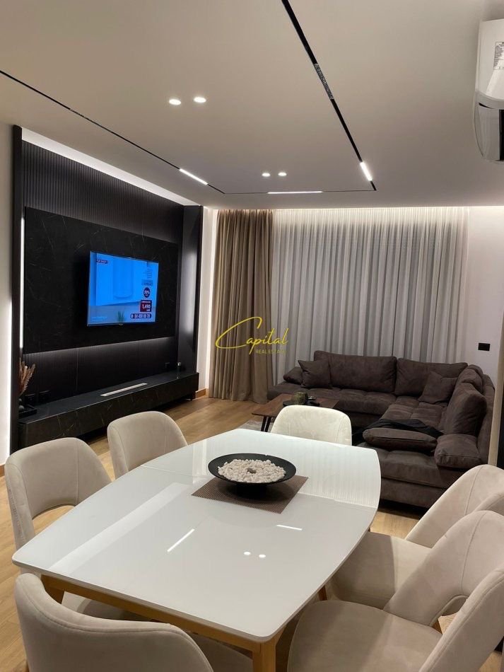 APARTAMENT ME QERA 2+1 ASTIR 700 EURO