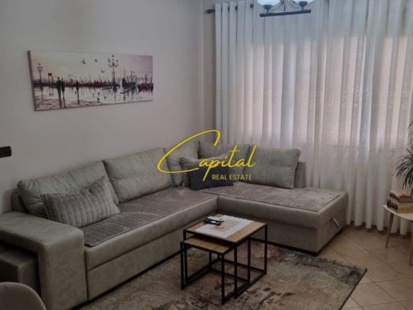 APARTAMENT ME QERA 1+1 ISH TREGU ELEKTRIK 60.000 LEKE