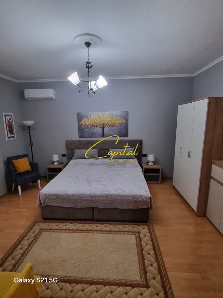 APARTAMENT ME QERA 1+1 ISH TREGU ELEKTRIK 60.000 LEKE