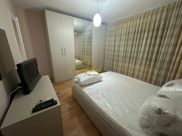 APARTAMENT ME QERA 2+1 ISH FUSHA AVIACIONIT 650 EURO
