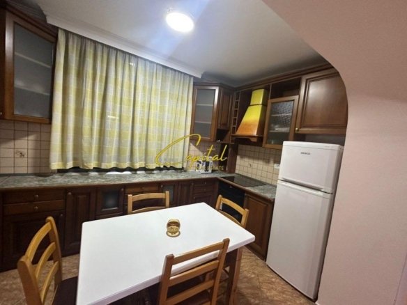APARTAMENT ME QERA 2+1 ISH FUSHA AVIACIONIT 650 EURO