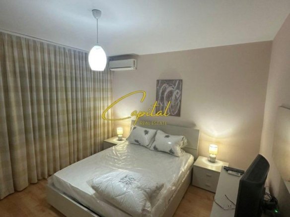 APARTAMENT ME QERA 2+1 ISH FUSHA AVIACIONIT 650 EURO