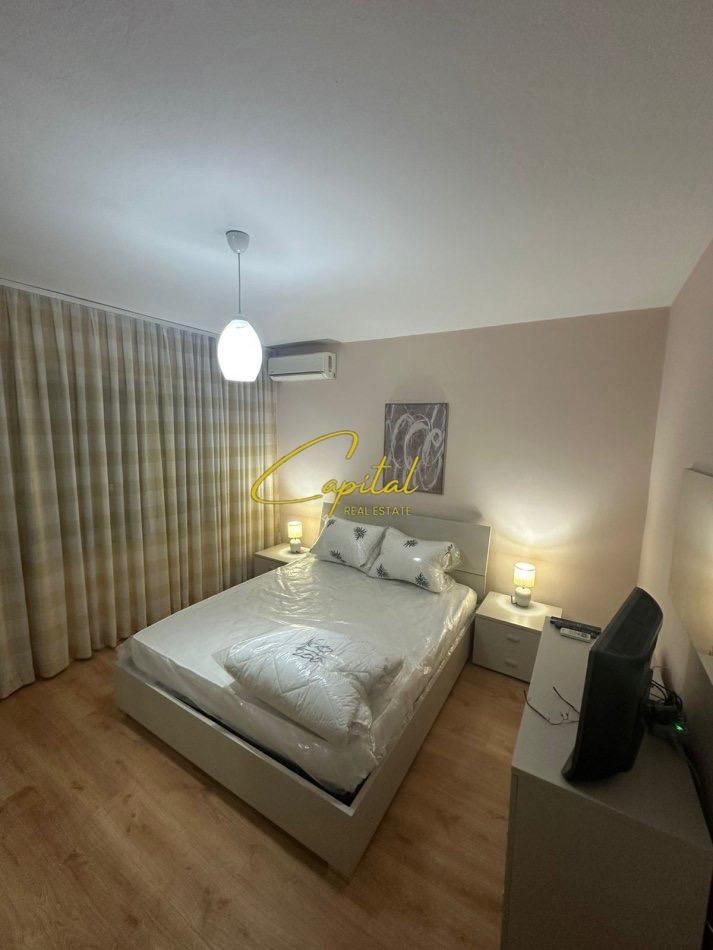 APARTAMENT ME QERA 2+1 ISH FUSHA AVIACIONIT 650 EURO