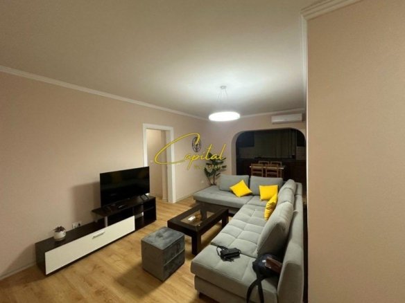 APARTAMENT ME QERA 2+1 ISH FUSHA AVIACIONIT 650 EURO