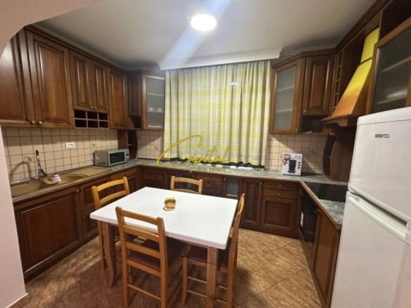 APARTAMENT ME QERA 2+1 ISH FUSHA AVIACIONIT 650 EURO