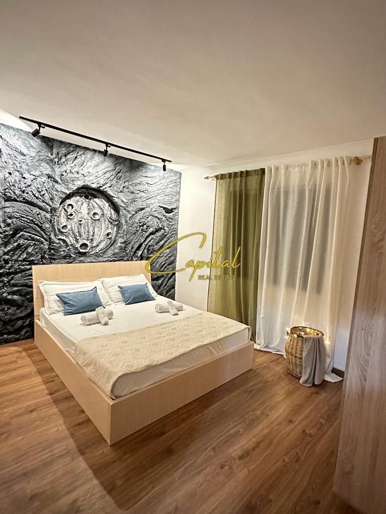 APARTAMENT ME QERA 2+1 ISH STACIONI TRENIT 550 EURO