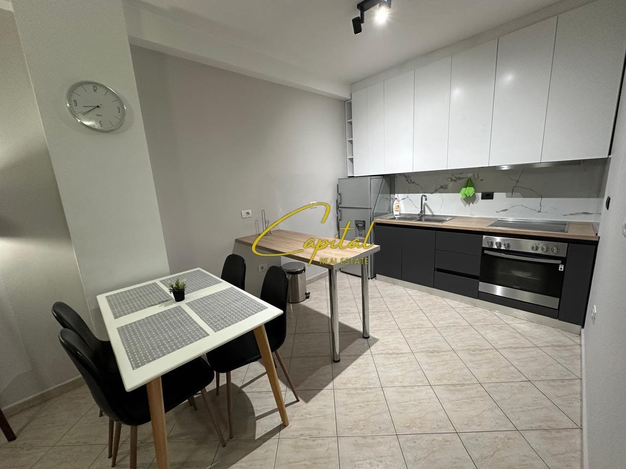 APARTAMENT ME QERA 1+1 RRUGA E KAVAJES 65.000 LEKE