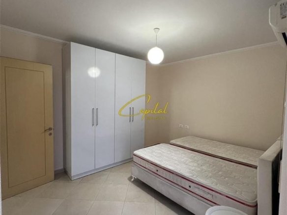 APARTAMENT ME QERA 1+1 ASTIR 450 EURO