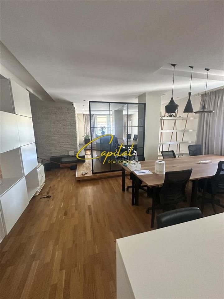 ZYRE ME QERA 138 M2 ISH BLLOKU 3.800 EURO