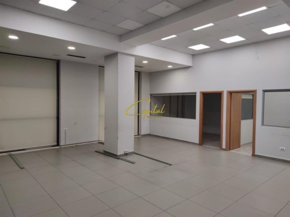 AMBIENT BINZNESI ME QERA 110 M2 KOMUNA E PARISIT 120.000 LEKE
