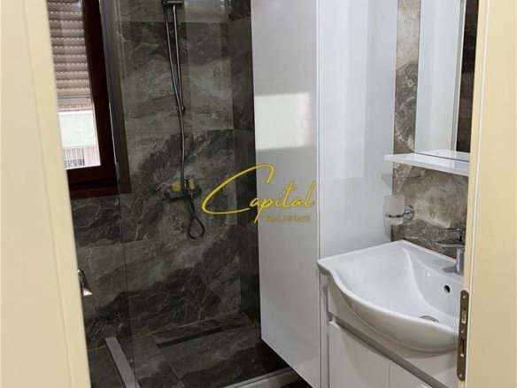 APARTAMENT ME QERA 2+1+2 KOPSHTI BOTANIK 850 EURO