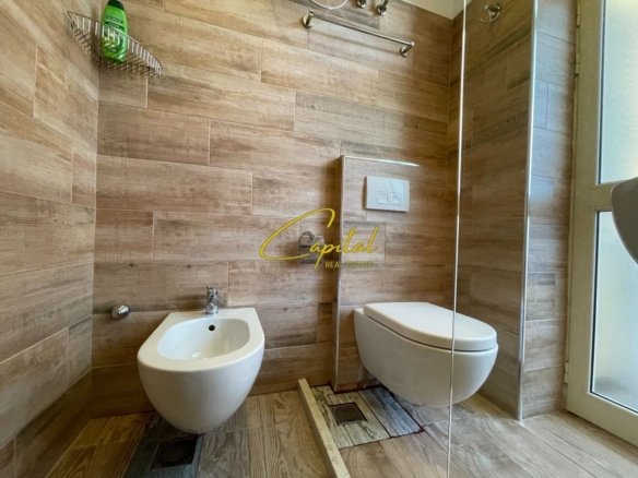 APARTAMENT ME QERA 1+1 MYSLYM SHYRI 600 EURO