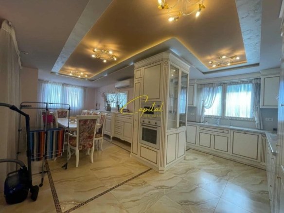 SHITET PENTHOUSE 227 M2 LIQENI I THATE 435.000 EURO