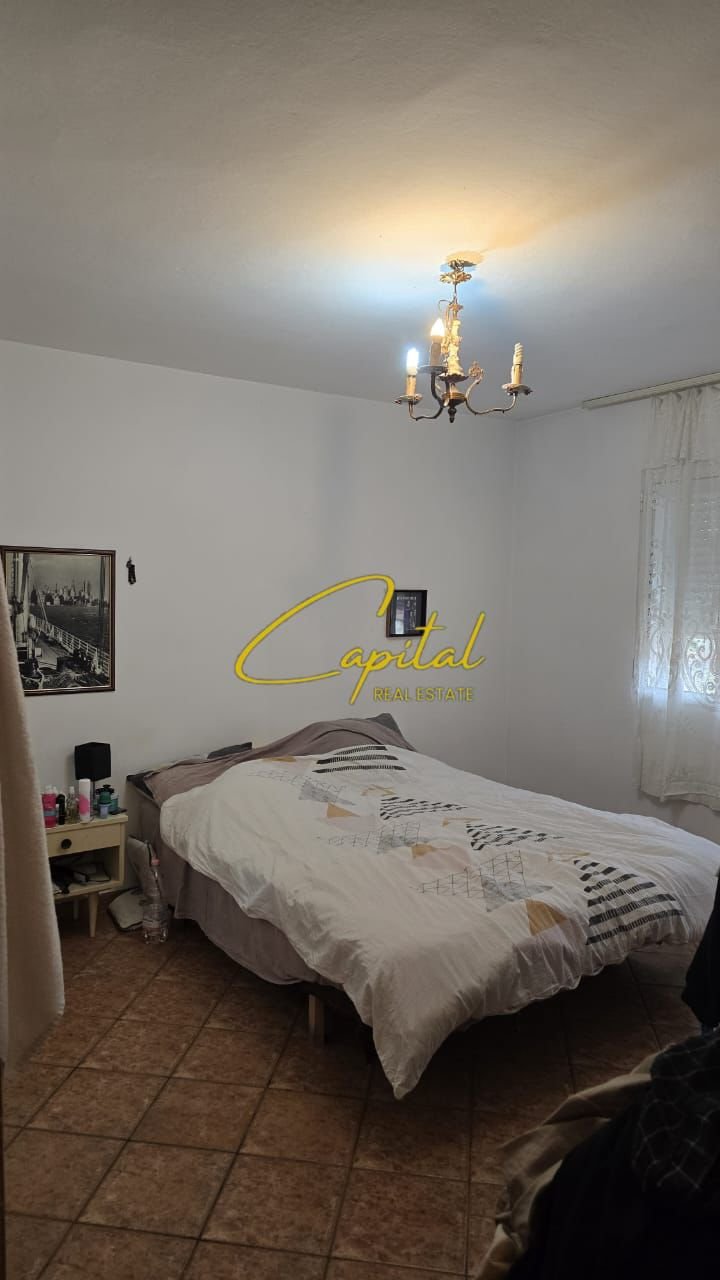 WhatsApp Image 2025-11-17 at 10.36.21 AM (1) APARTAMENT ME QERA 2+1 RRUGA E ELBASANIT 55.000 LEKE