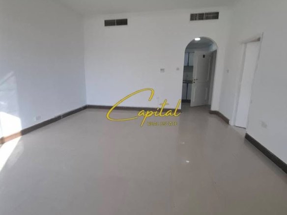 AMBIENT BIZNESI ME QERA 100 M2 RRUGA E BARRIKADAVE 80.000 LEKE