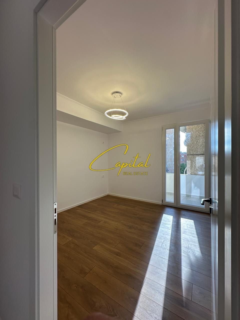SHITET APARTAMENT 2+1 PORCELANI 118.000 EURO