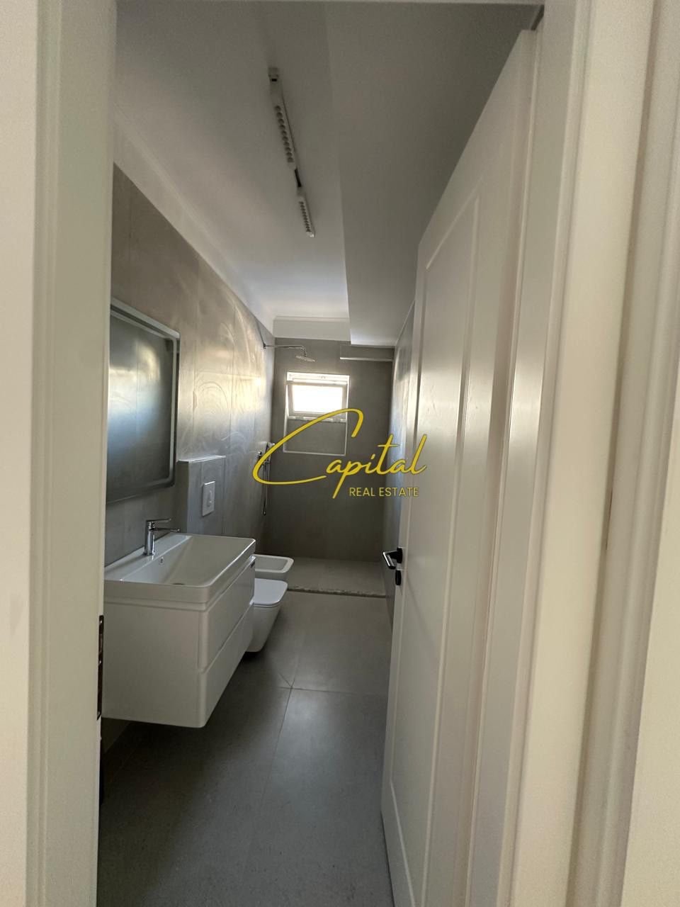 SHITET APARTAMENT 1+1 RRUGA KONGRESI I MANASTIRIT 95.000 EURO