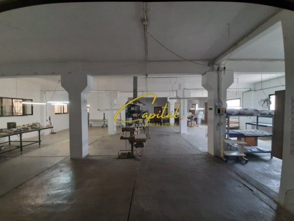 MAGAZINE ME QERA 800 M2 ISH STACIONI TRENIT 4.700 EURO