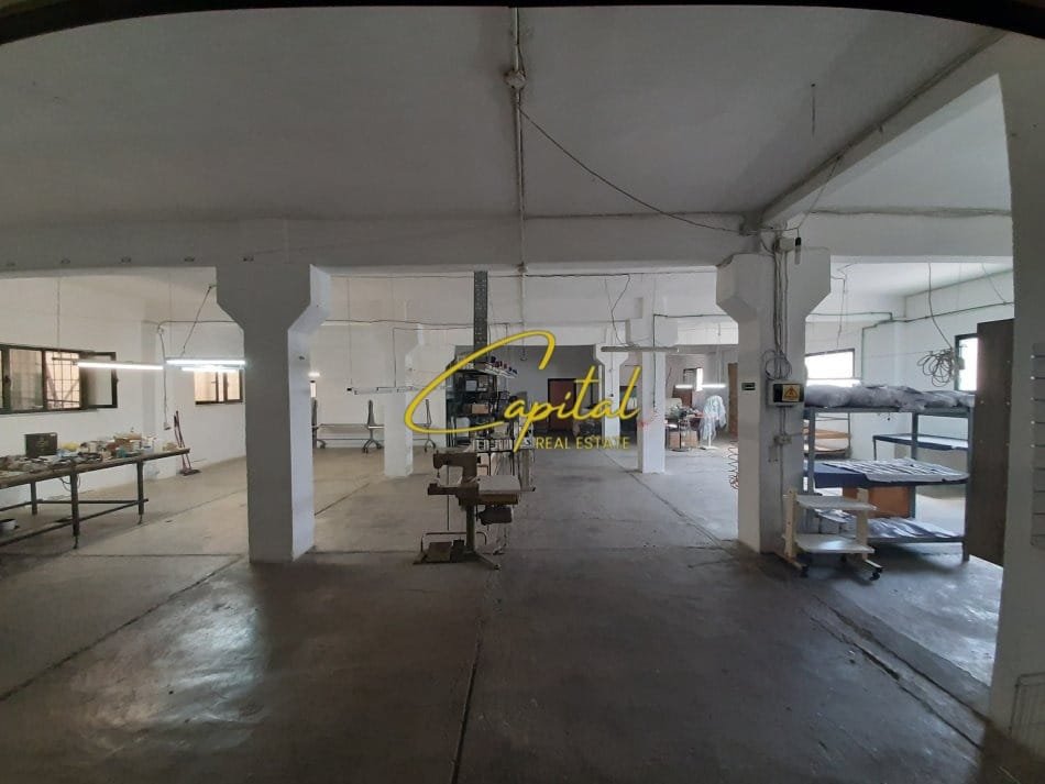 MAGAZINE ME QERA 800 M2 ISH STACIONI TRENIT 4.700 EURO