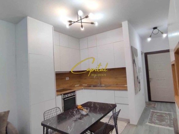 APARTAMENT ME QERA 1+1 SPITALI AMERIKAN 3 450 EURO