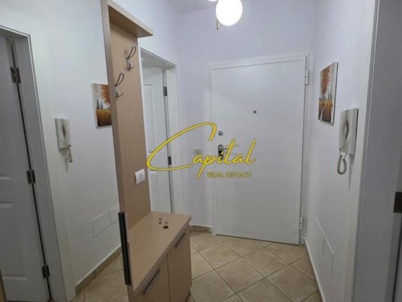 APARTAMENT ME QERA 1+1 ISH EKSPOZITA 650 EURO