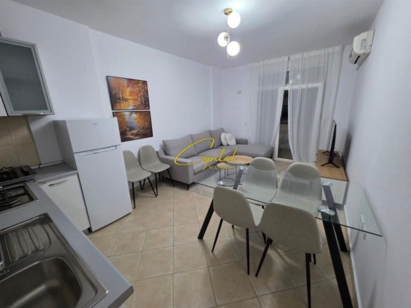 APARTAMENT ME QERA 1+1 ISH EKSPOZITA 650 EURO