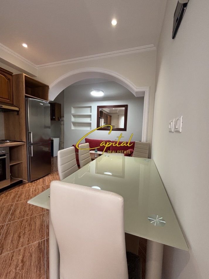 APARTAMENT ME QERA 1+1 5 MAJI 450 EURO