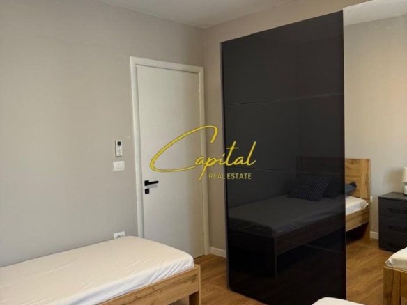 APARTAMENT ME QERA 2+1 RRUGA JORDAN MISJA 800 EURO