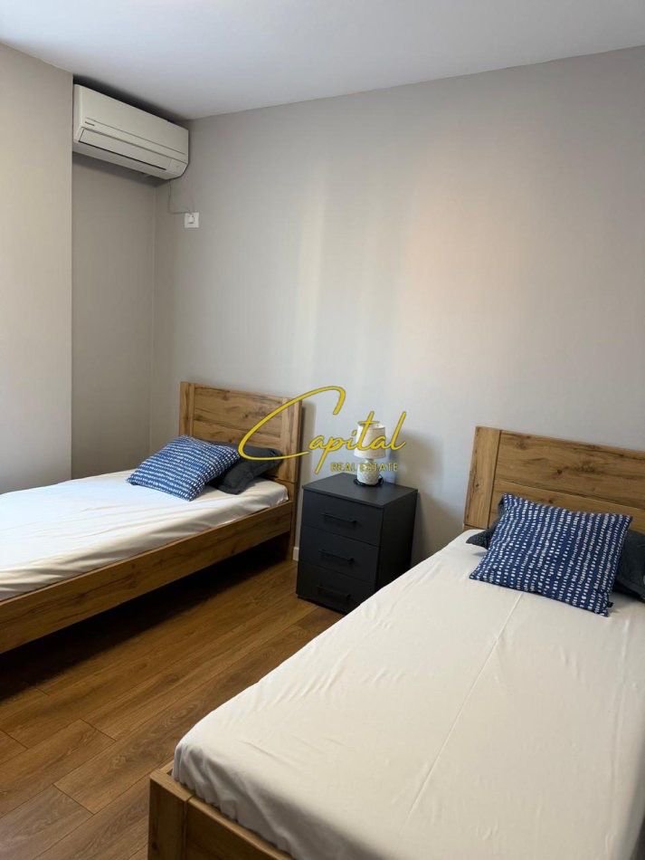 WhatsApp Image 2025-11-21 at 1.43.03 PM APARTAMENT ME QERA 2+1 RRUGA JORDAN MISJA 800 EURO