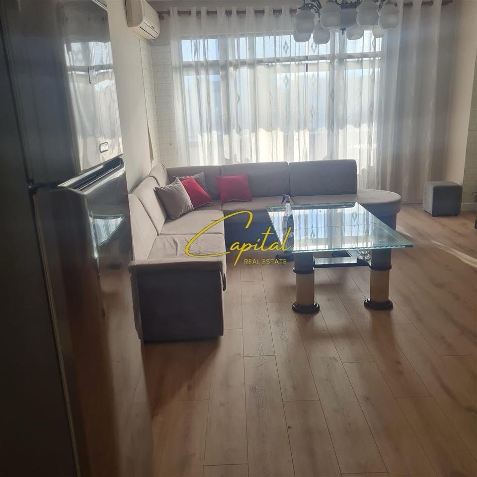 APARTAMENT ME QERA 2+1 ZOGU I ZI 80.000 LEKE