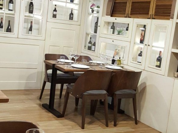 AMBIENT BIZNESI ME QERA 157 M2 RRUGA E DURRESIT 2000 EURO