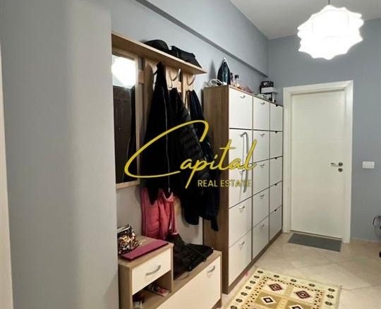 SHITET APARTAMENT 1+1 FRESKU 10.200.000 LEKE