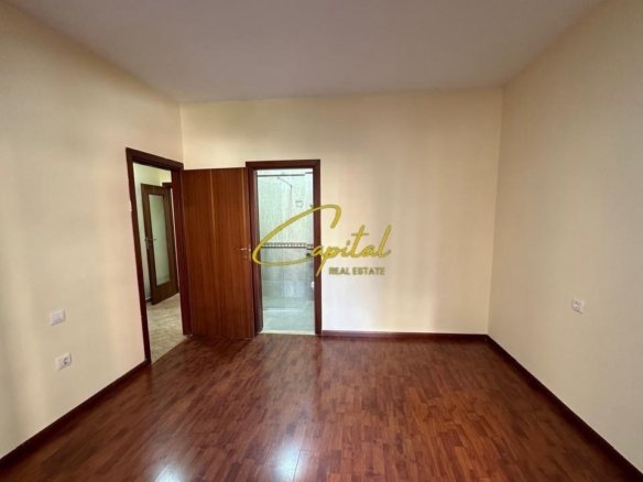 ZYRE ME QERA 118 M2 KOMUNA E PARISIT 70.000 LEKE