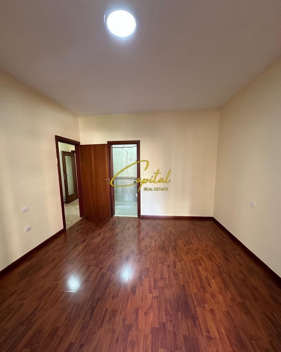 ZYRE ME QERA 118 M2 KOMUNA E PARISIT 70.000 LEKE