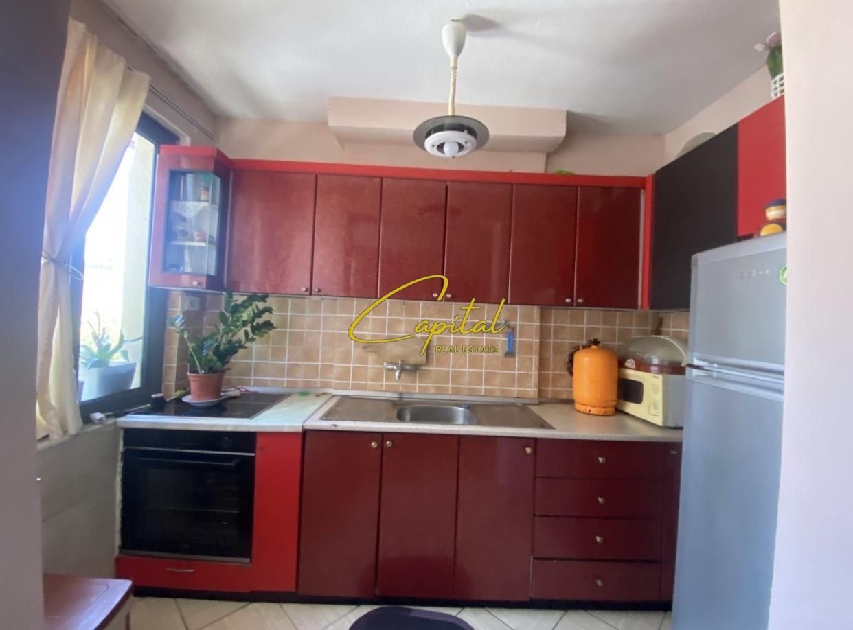 SHITET APARTAMENT 1+1 SHKOLLA E BASHKUAR 8.000.000 LEKE