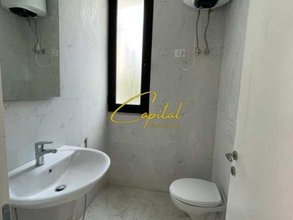 AMBIENT BIZNESI ME QERA 70 M2 STADIUMI DINAMO 800 EURO