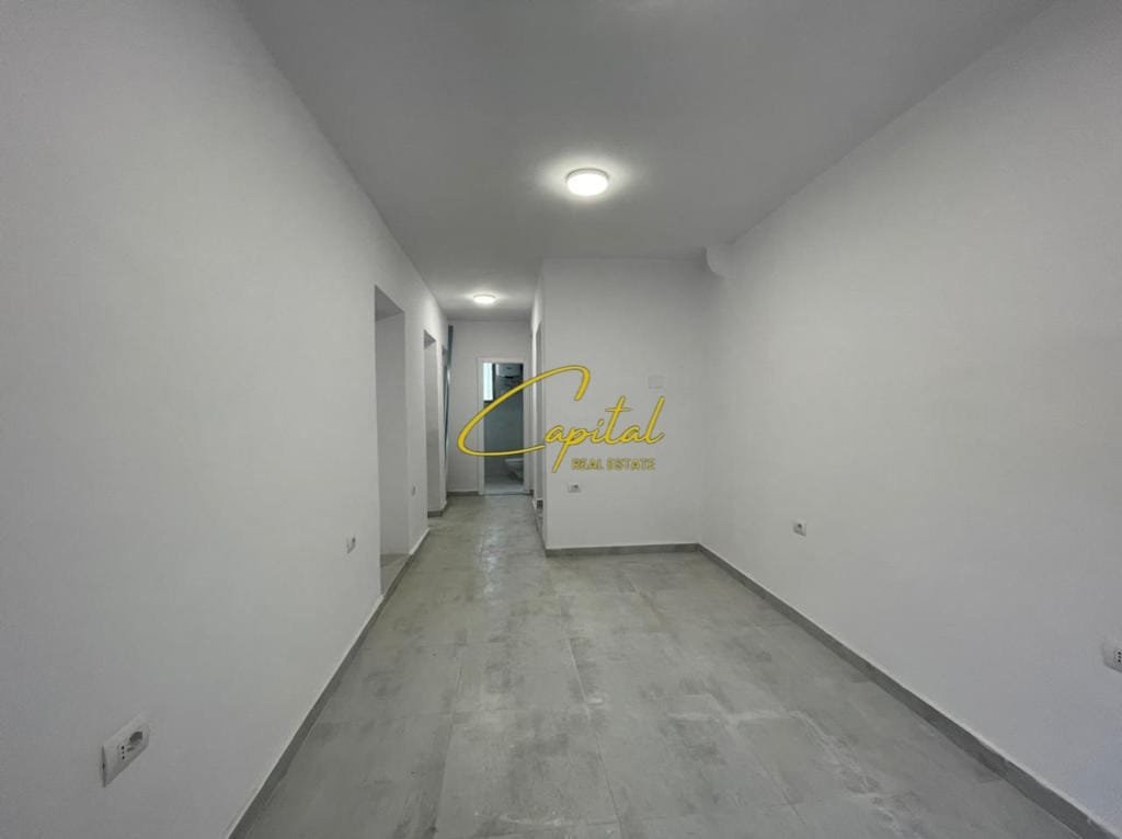 WhatsApp Image 2025-11-24 at 1.40.12 PM (1) AMBIENT BIZNESI ME QERA 70 M2 STADIUMI DINAMO 800 EURO